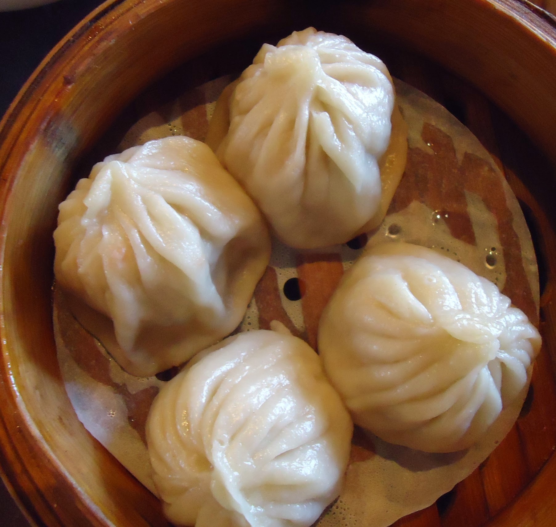 Dim sum baskets in Guangzhou food culture